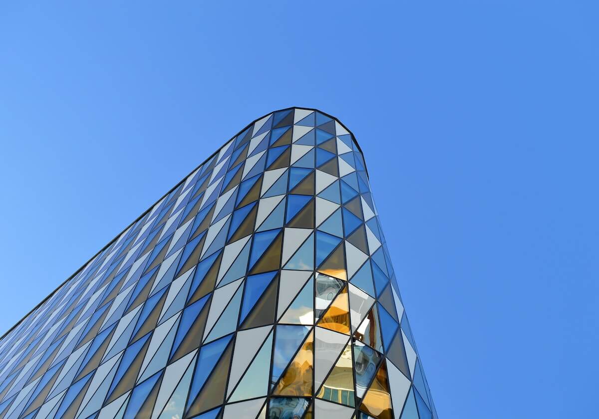 意甲媒体透露：科莫俱乐部报价米兰前锋莫拉塔，谈判已经开启，球员表示愿意加盟